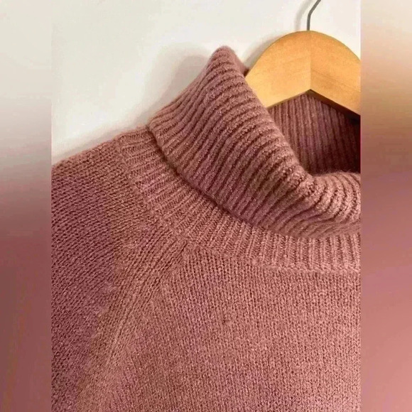 BNWOT Rose Pink Turtleneck  Sweater by Design Lab Size 2X - Picture 2 of 7